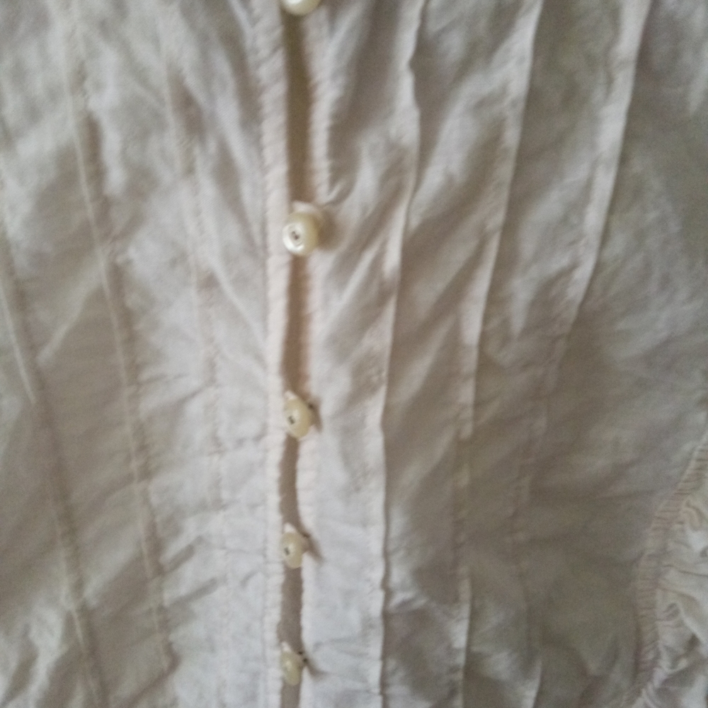 Marc Jacobs Ruffled Top. - Picture 7 of 8